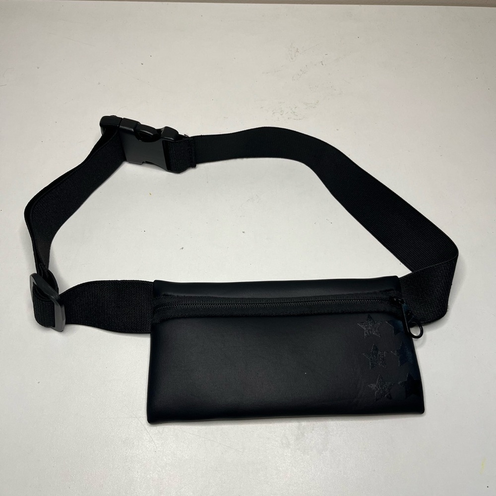 Women’s Black Waist Fanny Pack Adjustable Strap Bag With Stars Zippers